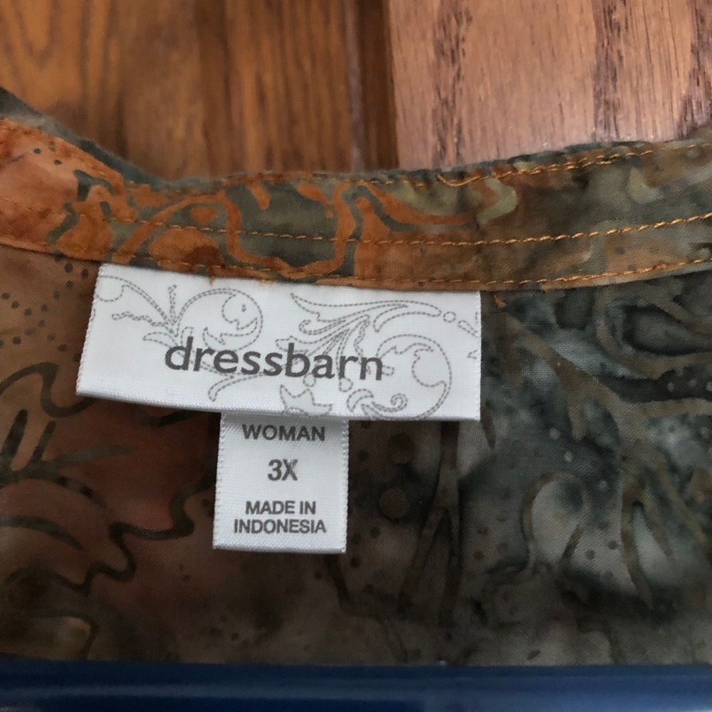 Beautiful Dressbarn Multi Color Blouse